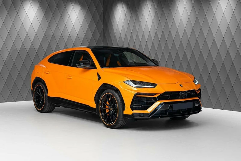 1. Lamborghini Urus 2022.