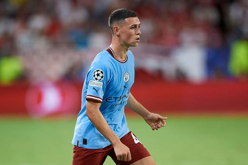 Tiền đạo: Phil Foden (Man City).