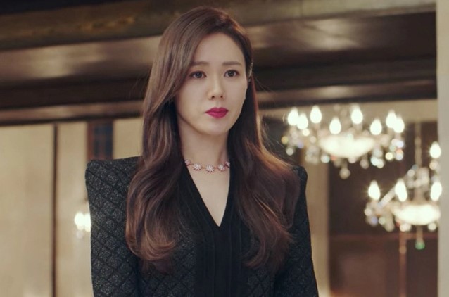 Thấy tôi rán trứng không bỏ hành, cô em chồng tương lai xỉa xói một câu khiến cả nhà mắc nghẹn