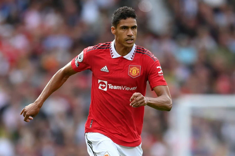 Trung vệ: Raphael Varane (Man Utd). 