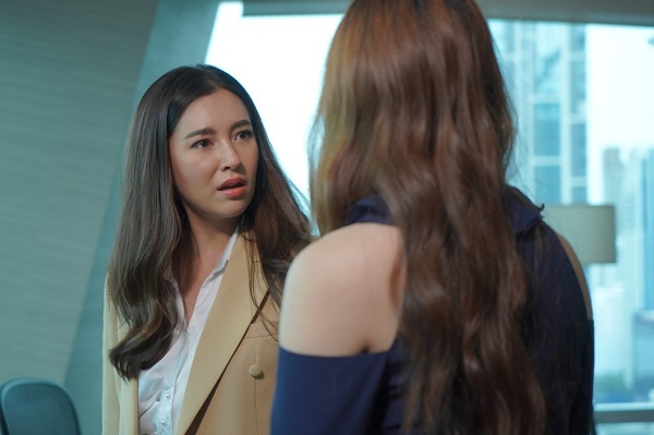 Phát hiện chiếc nhẫn đã mất của mình trong túi xách em chồng, tôi đòi lại thì chồng nói một câu khiến tôi ngơ ngác bật ngửa