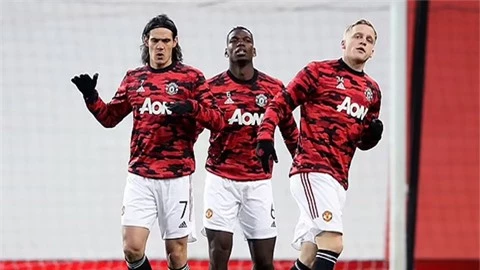 Van de Beek ghen tỵ với Pogba ở MU