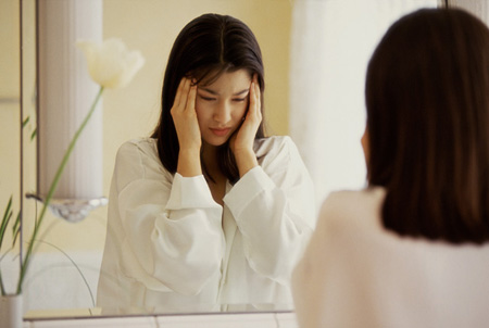 Lý do khiến bạn ngủ dậy bị chóng mặt, đau đầu