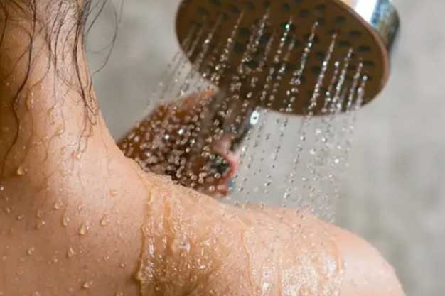 Nắng nóng đến mấy cũng không được tắm vào 5 thời điểm này, tránh nguy cơ nhồi máu não