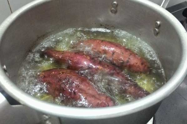 Uống nước khoai lang luộc theo cách này, giảm cân nhanh hơn cả tập gym