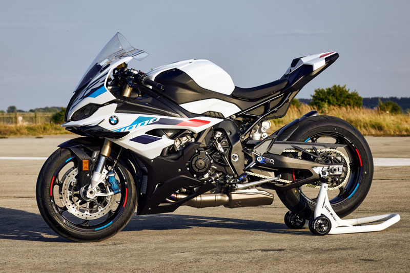BMW S1000RR 2023 vừa ra mắt với công suất 210 mã lực