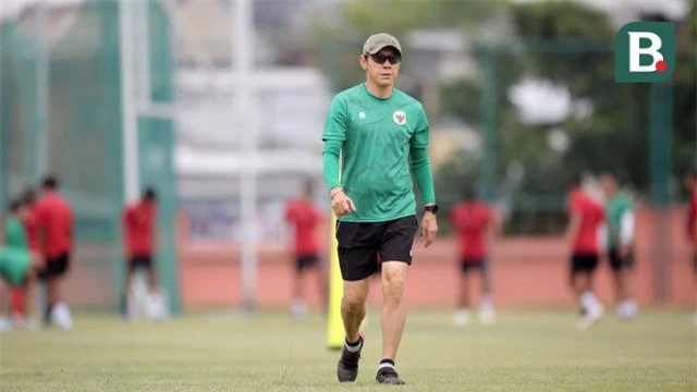 HLV Shin Tae-yong chê đội trưởng ĐT Indonesia quá yếu 190123