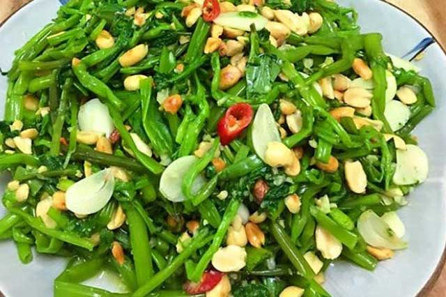 Làm nộm rau muống chua chua giòn giòn, thanh mát chỉ cần cho thêm một thứ này, ai ăn cũng "chết mê"