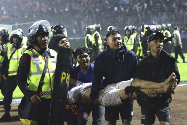 FIFA ra án phạt, Indonesia mất quyền đăng cai World Cup vì thảm kịch?