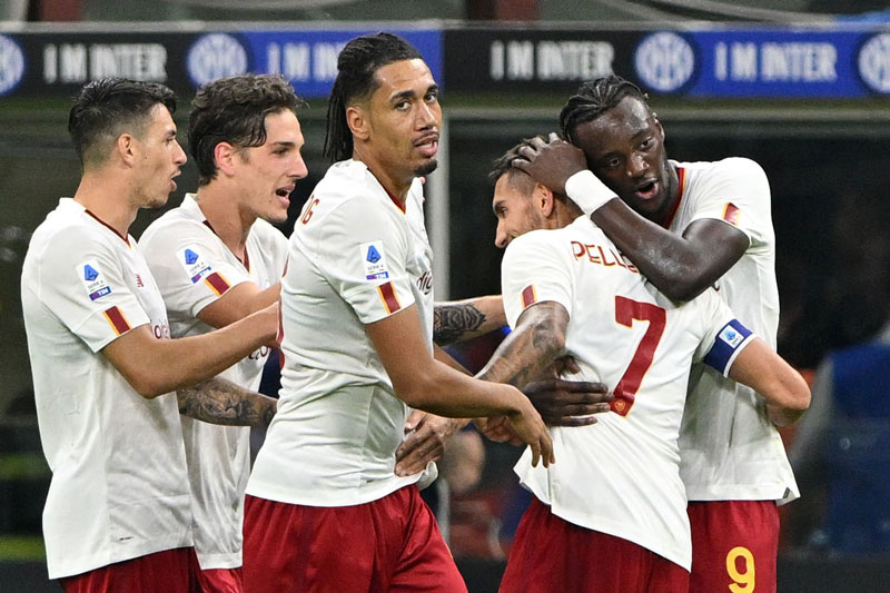 Smalling ghi bàn, Roma chấm dứt 5 năm cay đắng trước Inter