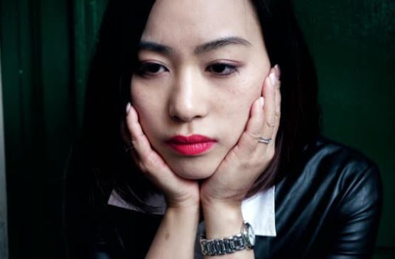 Con riêng của chồng đổi vạ "mẹ kế đánh con chồng", vô tình nghe được cuộc nói chuyện tôi mới ngớ người trước những lời xúi bẩy hèn hạ của mẹ thằng bé