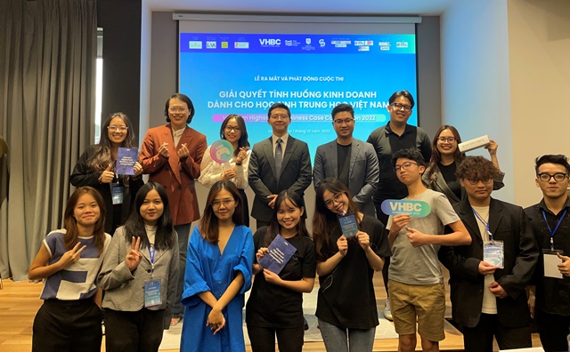 Phát động cuộc thi “Giải quyết tình huống kinh doanh” cho học sinh Trung học phổ thông