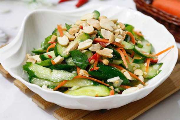 Nộm dưa chuột dễ làm nhưng không phải ai cũng nắm được công thức "ngon bất bại" chỉ với vài bước này