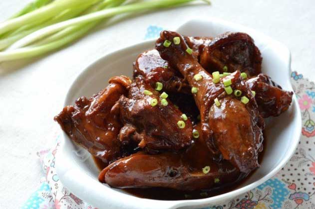 Thịt vịt kho với loại nước này vừa hết sạch mùi hôi lại thơm mềm nức mũi, "bay" hết cả nồi cơm