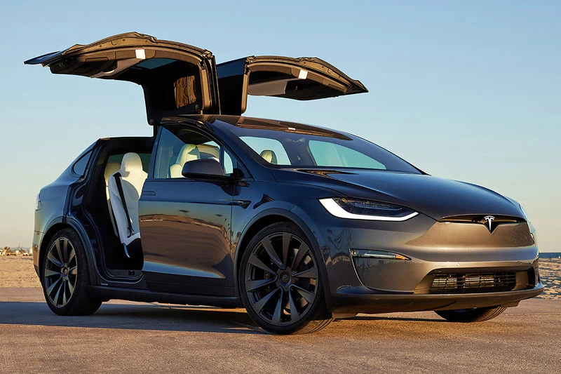 1. Tesla Model X Plaid 2022 (công suất tối đa: 1.020 mã lực).