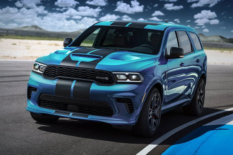 2. Dodge Durango SRT Hellcat 2023 (công suất tối đa: 710 mã lực).