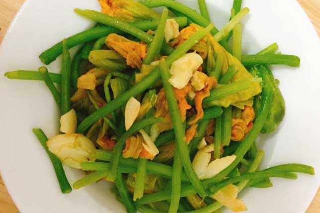 Phụ nữ muốn giảm cân, bụng phẳng lì, đường ruột hoạt động trơn tru đừng bỏ qua loại rau dân dã này