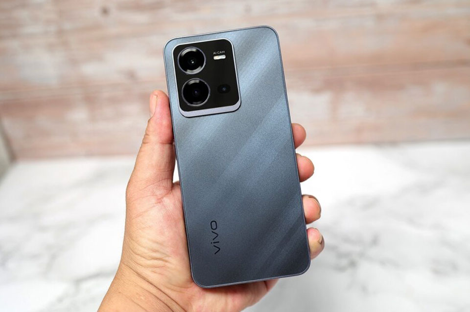 Vivo V25 5G chốt giá 10,49 triệu tại Việt Nam, cạnh tranh với Oppo Reno8 Z 5G