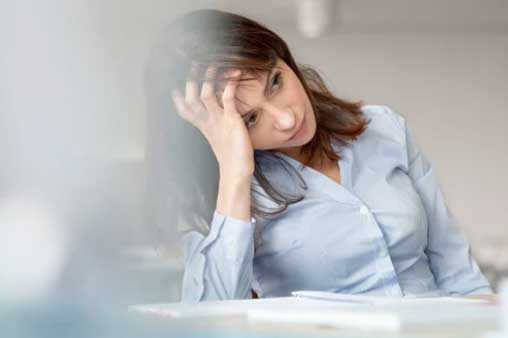 8 triệu chứng cho thấy bạn đang thiếu canxi nghiêm trọng, cần bổ sung ngay