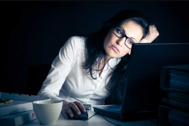 4 thói quen âm thầm đánh cắp tuổi thọ của bạn, sửa ngay đi kẻo già trước tuổi