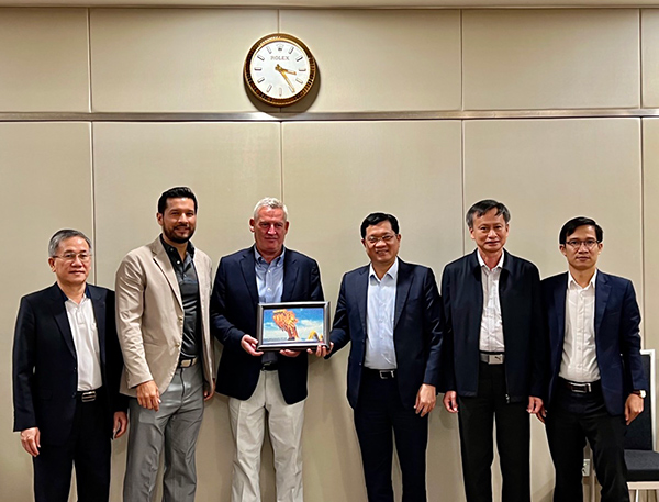 Đà Nẵng xúc tiến du lịch golf với Singapore