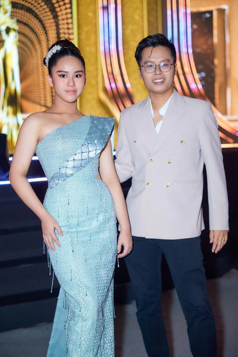 NTK Nguyễn Minh Tuấn và Bella Vũ trong đêm chung kết Miss Grand VN 2022