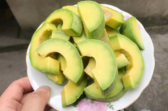 5 loại quả dễ tăng cân hơn ăn thịt mỡ, càng ăn nhiều càng béo phì, bụng to sồ sề