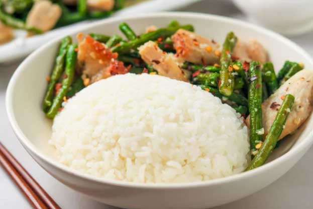 Điều gì xảy ra với cơ thể khi bạn ngừng ăn cơm và các món chứa tinh bột khác?