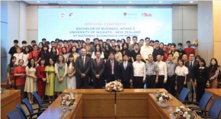 Đào tạo nhân lực chuỗi cung ứng và kinh doanh số đạt chuẩn quốc tế