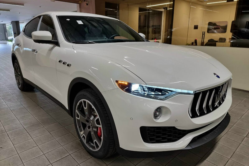 Bảng giá xe Maserati tháng 10/2022