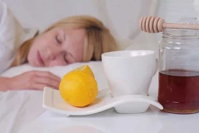 5 công dụng chứng minh uống nước chanh mật ong vào buổi sáng tốt hơn bất cứ loại nhân sâm, thuốc quý nào