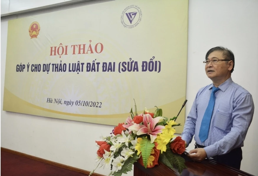 Chủ tịch Liên hiệp Hội Việt Nam Phan Xuân Dũng phát biểu khai mạc hội thảo