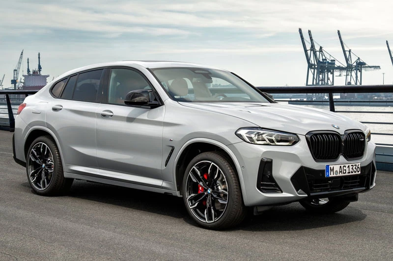 =6. BMW X4 M40i (thời gian tăng tốc từ 0-96 km/h: 4,8 giây).