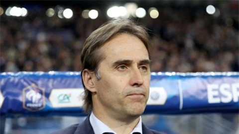 Lopetegui bị Sevilla sa thải sau trận thua Dortmund