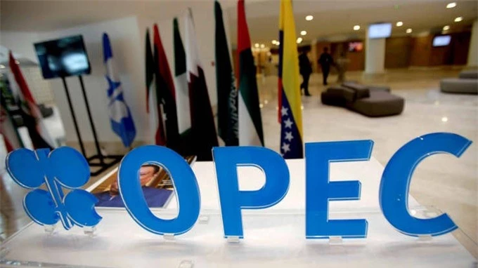 OPEC+ chốt giảm 2 triệu thùng/ngày để tăng giá dầu, bất chấp áp lực từ Mỹ - 1