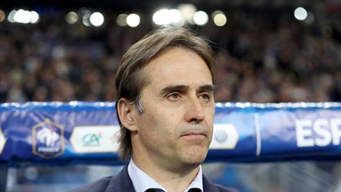Lopetegui bị Sevilla sa thải chỉ vài giờ sau trận thua Dortmund
