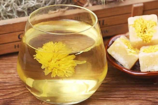 Bỏ ngay trà sữa, chị em hãy uống 5 loại trà hoa này: Vừa đẹp mắt vừa dưỡng nhan, chống lão hóa