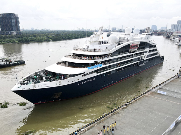 Tàu du lịch biển quốc tế trở lại Đà Nẵng sau 2 năm gián đoạn do COVID-19