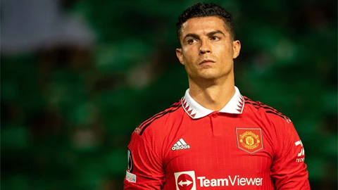 Scholes: 'Ten Hag không tôn trọng Ronaldo'