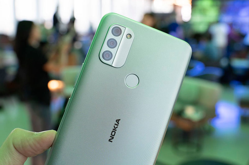 Smartphone Nokia với khả năng chống nước, RAM 4 GB, pin 5.050 mAh, giá hơn 3 triệu tại Việt Nam