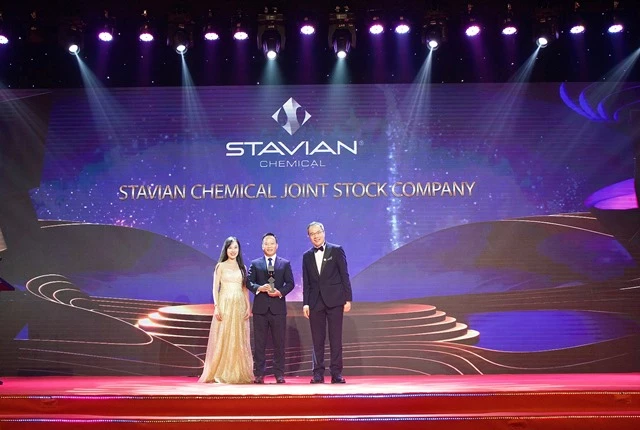 Ngày 7/10, tại TP Hồ Chính Minh đã diễn ra lễ trao giải Asia Pacific Enterprise Awards (APEA) 2022. Tại buổi lễ, Công ty Cổ phần Stavian Hoá chất (Stavian Chemical) đã vinh dự được trao giải thưởng Doanh nghiệp Việt Nam xuất sắc châu Á năm 2022.