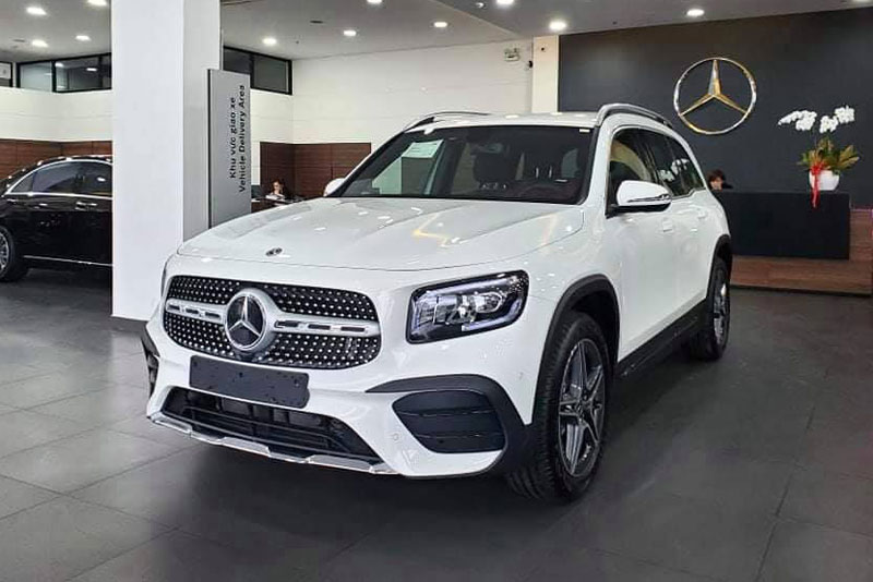 Mercedes-Benz Việt Nam điều chỉnh giá cho C-Class và GLB, mức tăng nhiều nhất tới 125 triệu đồng