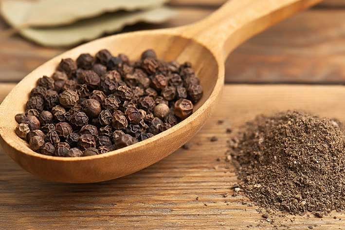 Hạt tiêu 'nhỏ nhưng có võ', giúp bạn cải thiện tiêu hoá, giảm cân hiệu quả