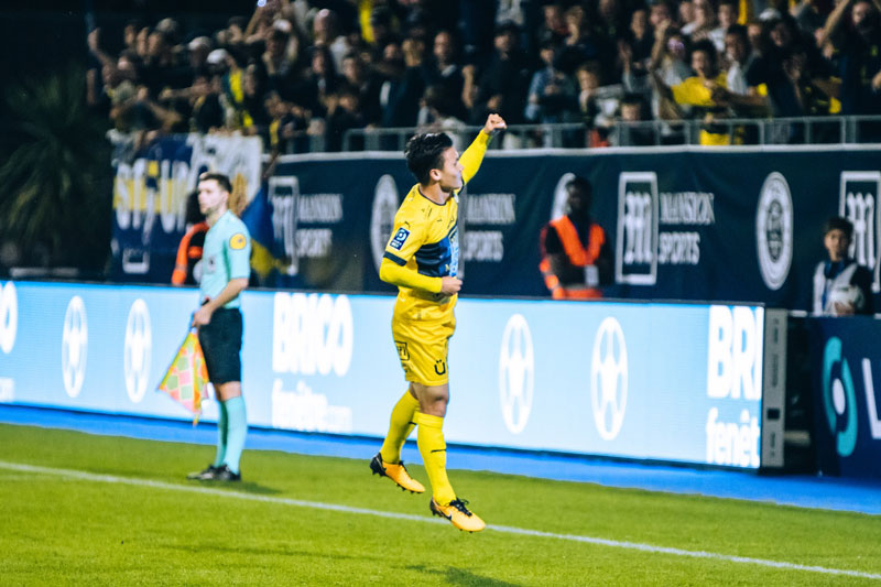 Quang Hải liên tục nhắc lại 2 từ sau khi đi vào lịch sử ở châu Âu