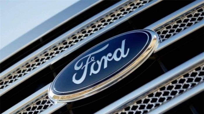 ford không thể giao xe vì thiếu logo