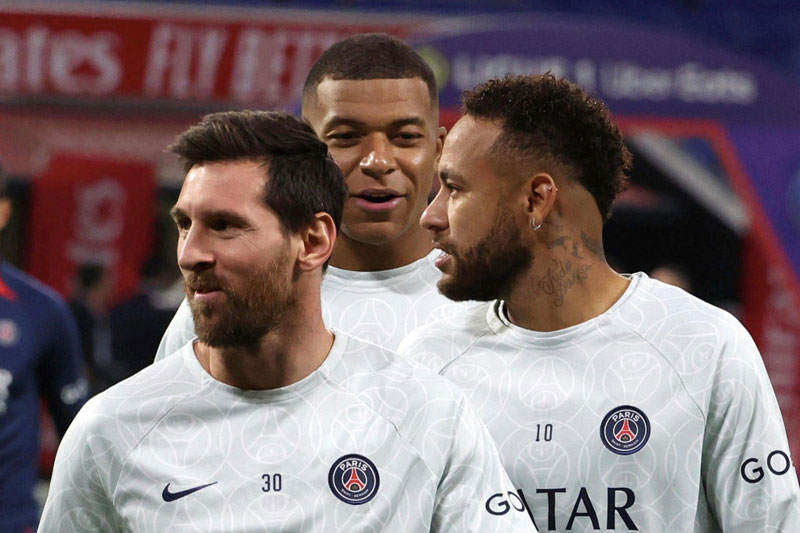HLV PSG: "Mbappe như trẻ mồ côi khi thiếu Messi và Neymar"