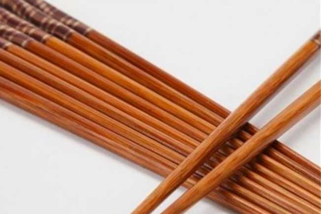 4 loại đũa tuyệt đối không nên dùng kẻo làm hại sức khỏe, sinh ra chất gây ung thư