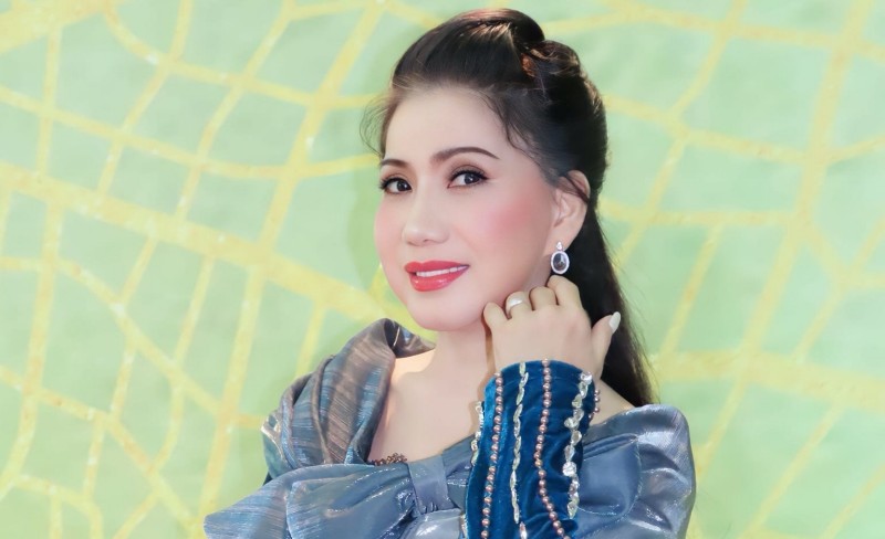 NSƯT Phượng Loan: Tôi sẵn sàng làm nền cho các nghệ sĩ cải lương trẻ tỏa sáng