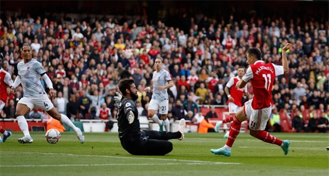 Martinelli mở tỷ số trận Arsenal vs Liverpool ngay phút thứ 1