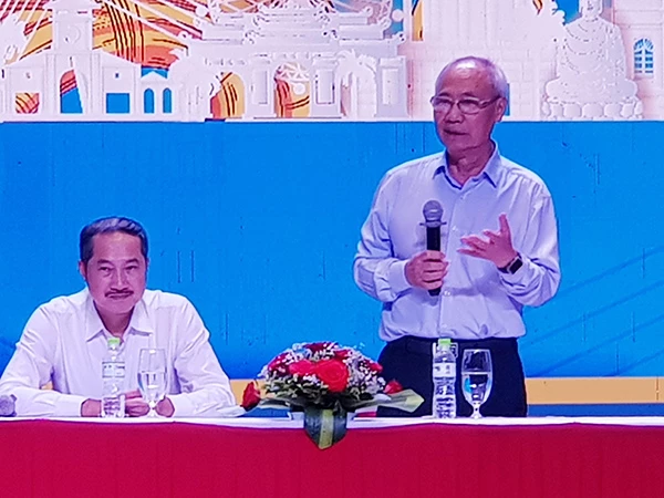 Ông Vũ Thế Bình, Chủ tịch Hiệp hội Du lịch Việt Nam phát biểu tại cuộc họp báo giới thiệu Hội chợ Du lịch quốc tế VITM Đà Nẵng 2022